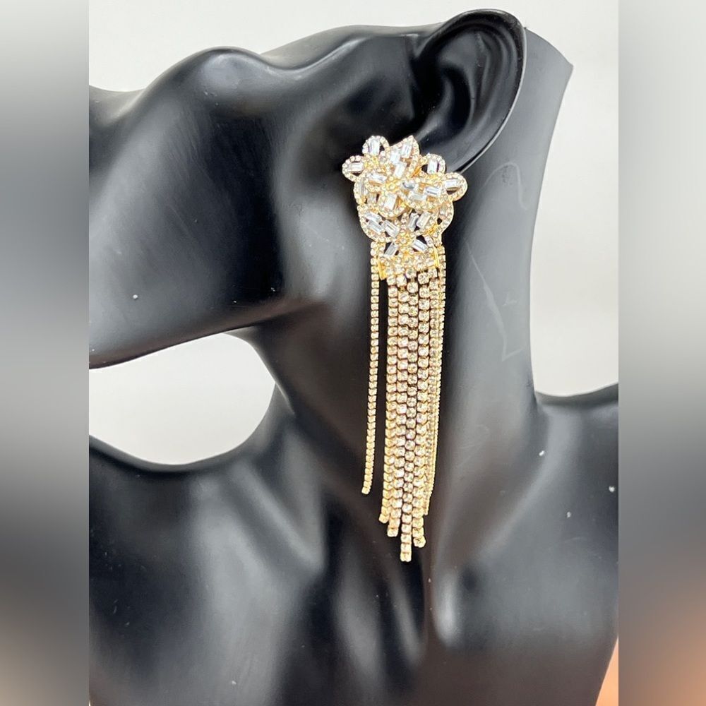 Gold Crystal Rhinestone Fringe Dangle Earrings – Elegant Statement Piece - Picture 3 of 9